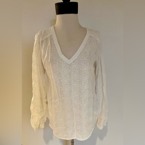 L.O.G.G. Tops - L.O.G.G. Elegant White Lace V-Neck Blouse women’s size 6